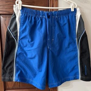 MEN’S XL Speedo Blue and Black Board Shorts with Sporty Design